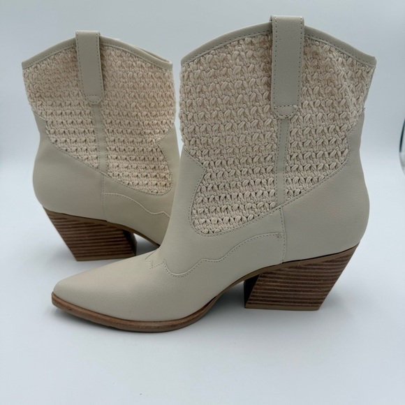 Dolce Vita Lacie Crochet Knit‎ Western High Heeled Ankle Boots Booties 10 NWOT - Picture 8 of 9
